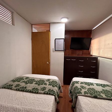 Chez Humbert Hostel ซานติอาโก ภายนอก รูปภาพ