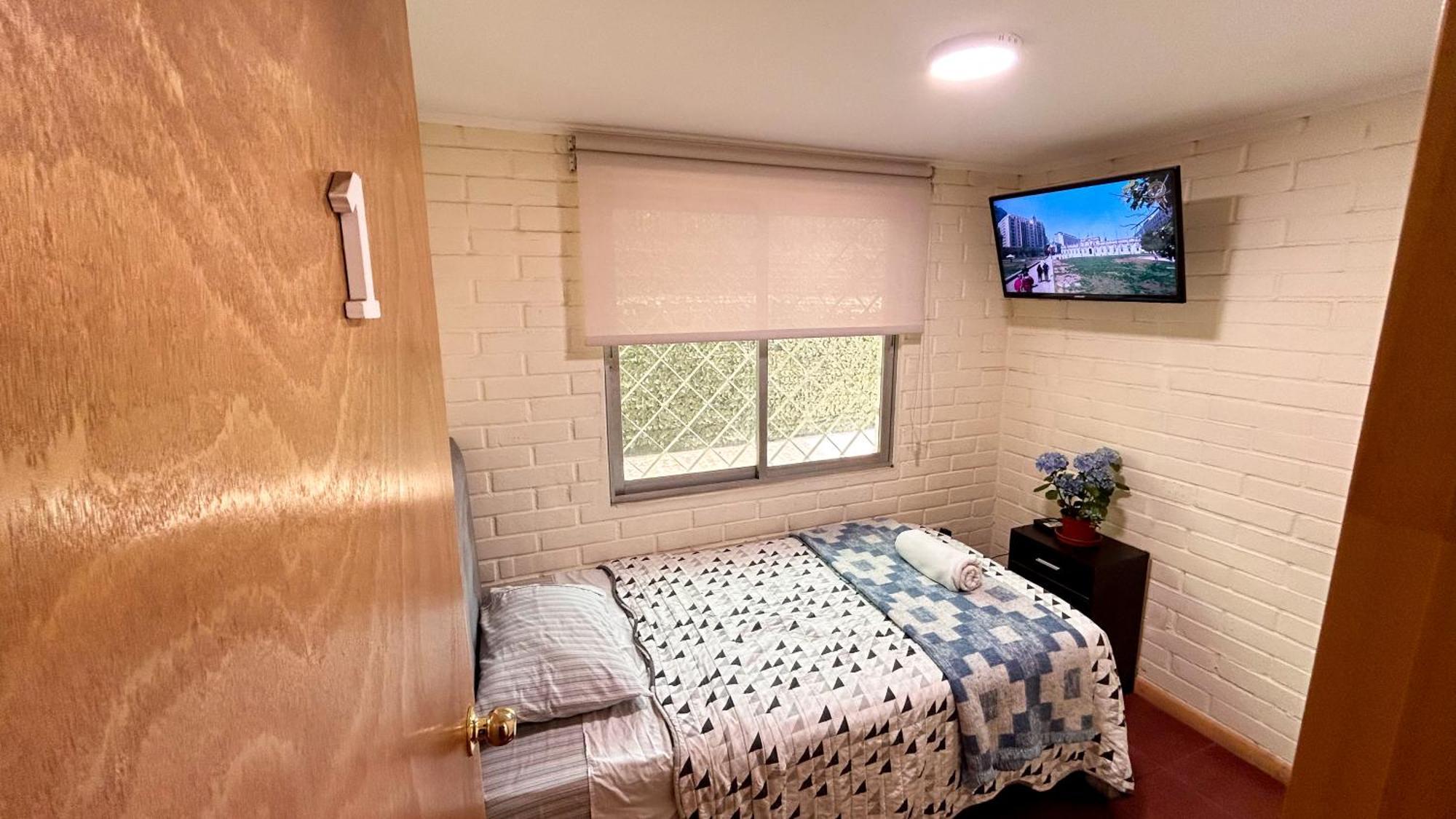 Chez Humbert Hostel ซานติอาโก ภายนอก รูปภาพ