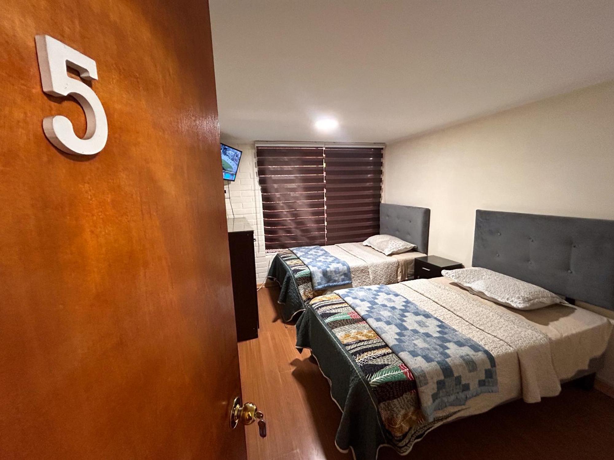Chez Humbert Hostel ซานติอาโก ภายนอก รูปภาพ