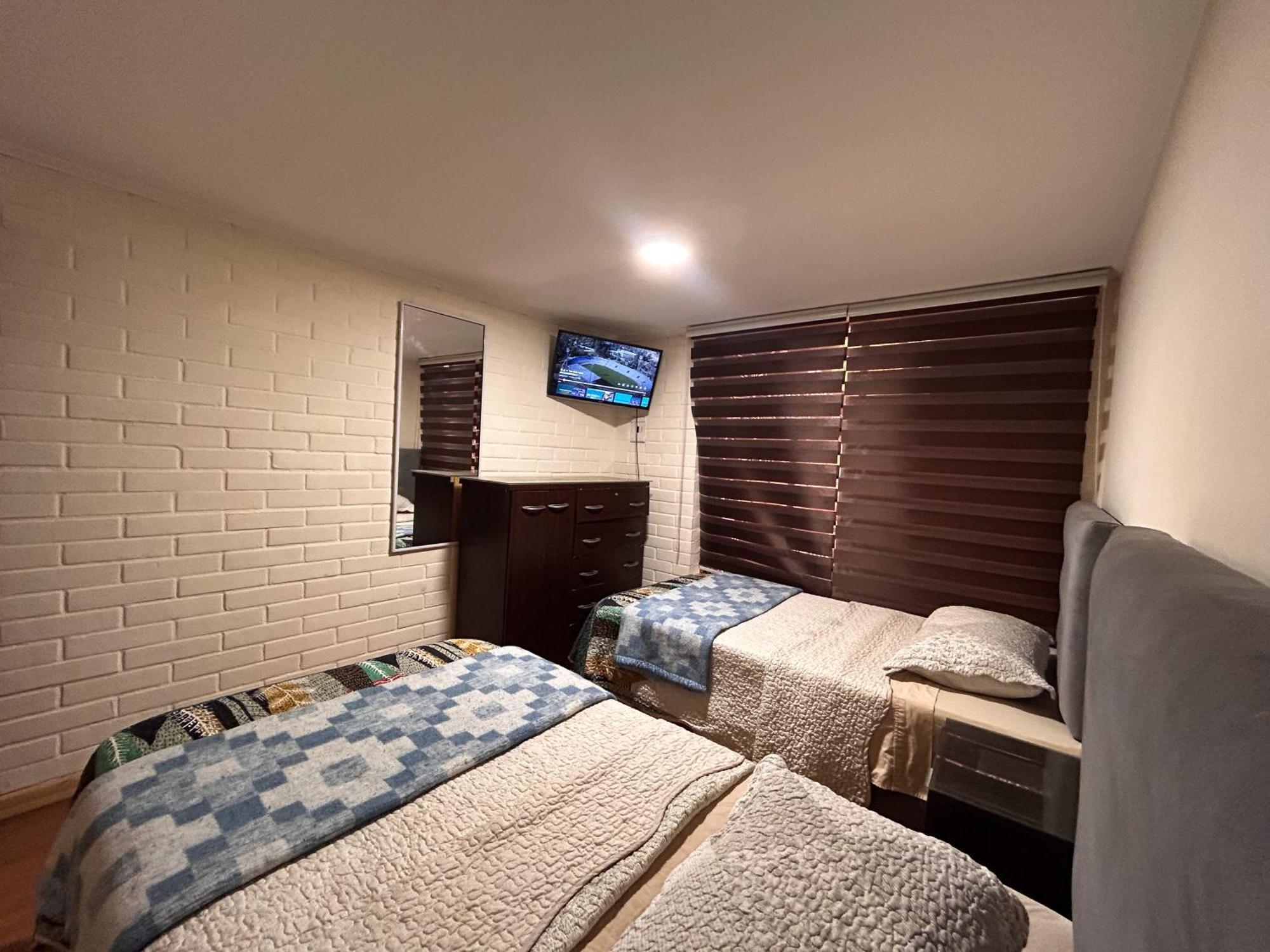 Chez Humbert Hostel ซานติอาโก ภายนอก รูปภาพ