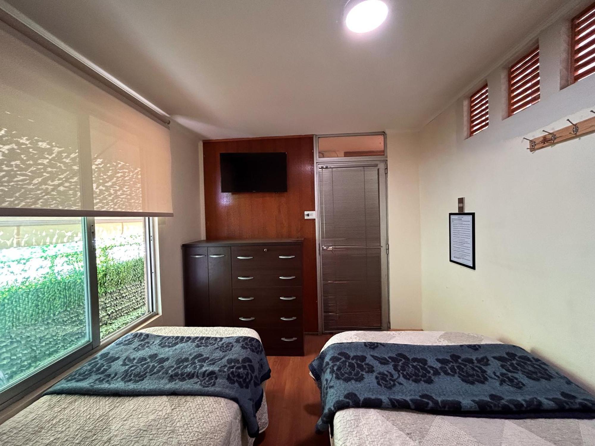 Chez Humbert Hostel ซานติอาโก ภายนอก รูปภาพ