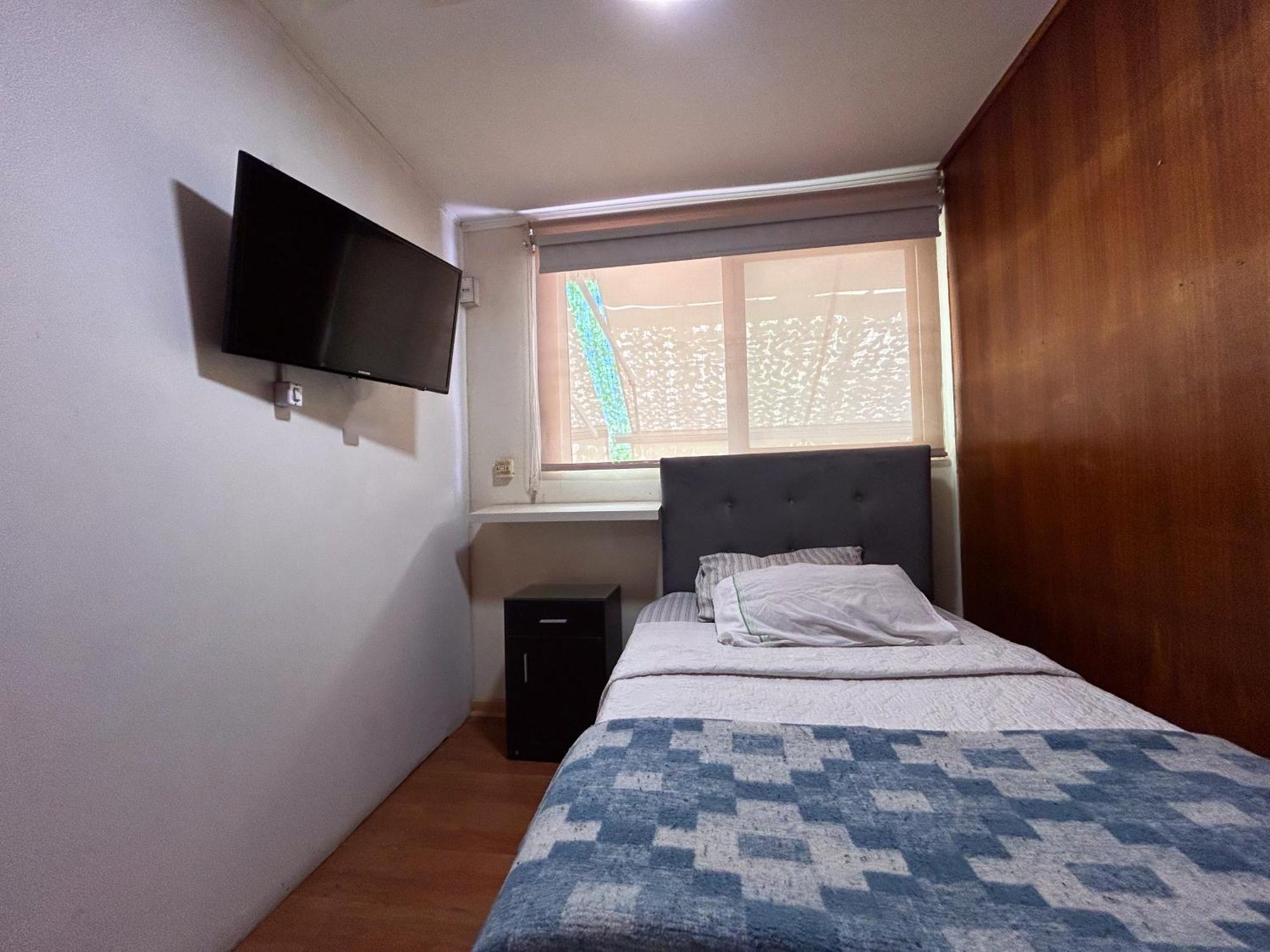 Chez Humbert Hostel ซานติอาโก ภายนอก รูปภาพ